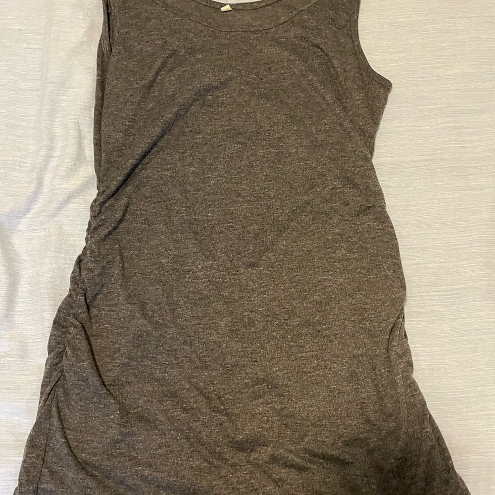 Maternity Sleeveless Women's Tops - Picture 3 of 3